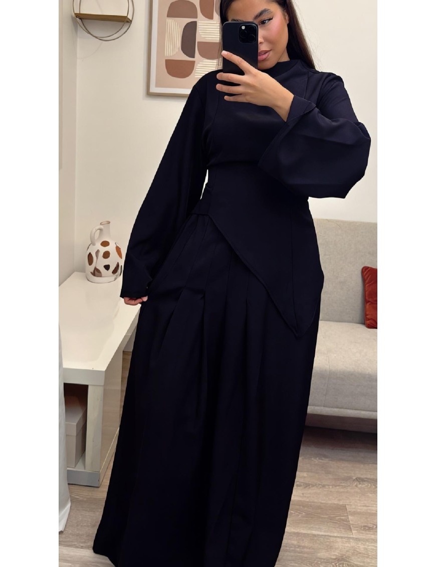 Ensemble blouse et  longue jupe